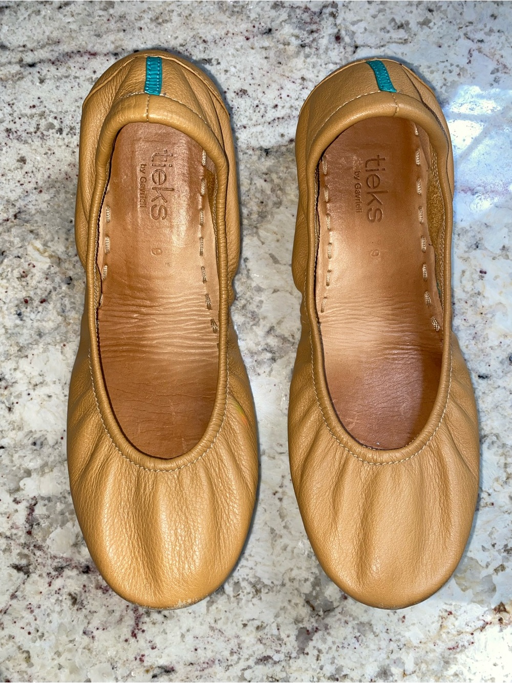 Tieks by Gavrielli $210 Tan Camel Leather Womens Flat sz 9 EUC